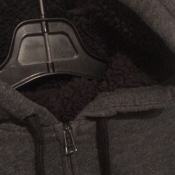 Ultra Warm Fuzzy Lining Goodfellow grey and black stylish winter zip up hoodie - Picture 2 of 7